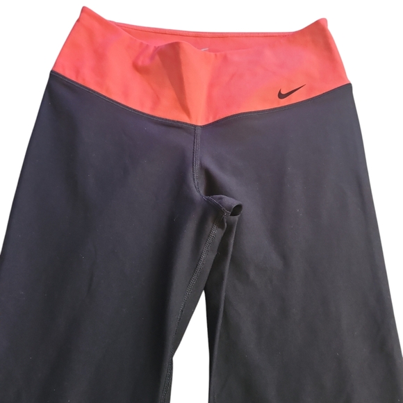 Nike dri-fit size S - Picture 3 of 9